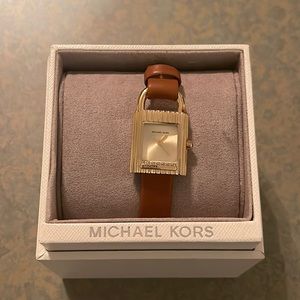 NWT Michael Kors Lock Face Leather Strap Watch
